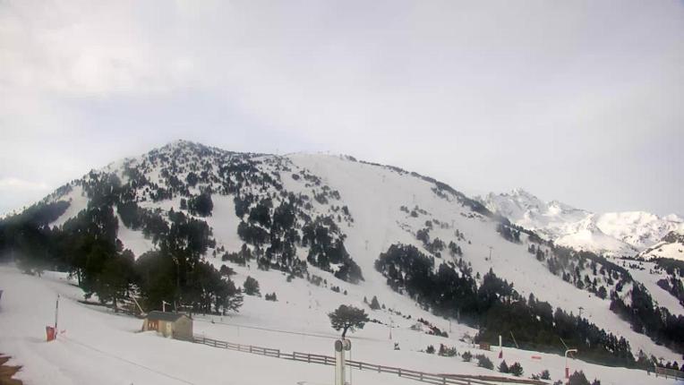 Webcam Ax 3 Domaines: Saquet 2000m