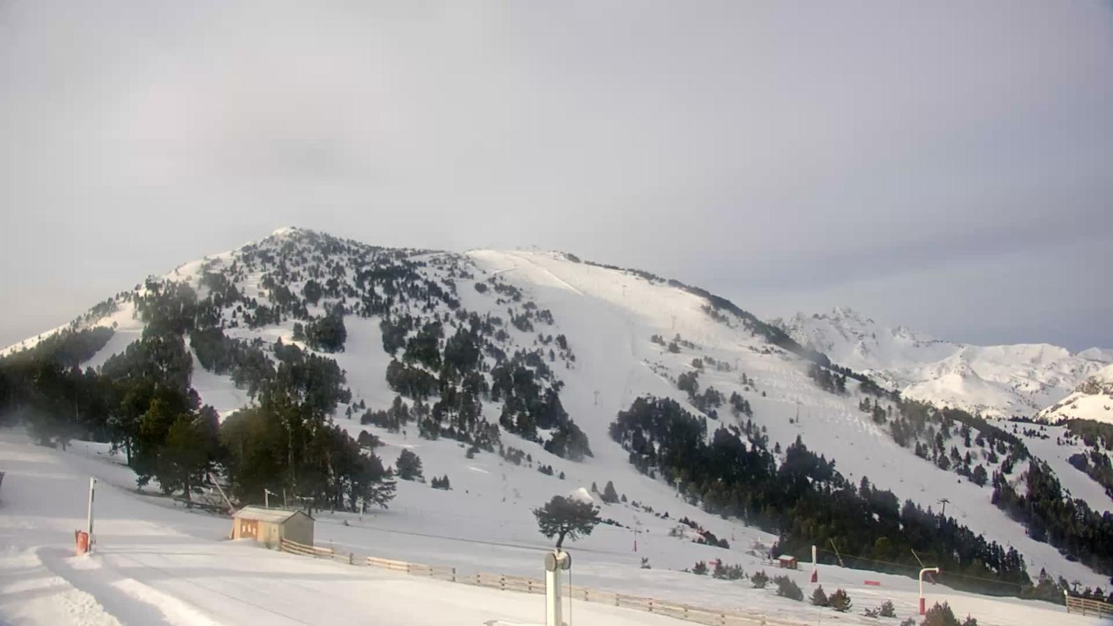 Webcam Ax 3 Domaines: Saquet 2000m