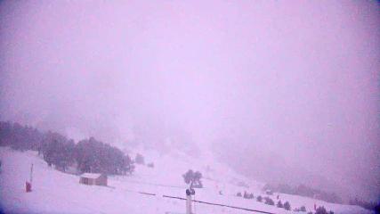 Ax 3 Domaines: Saquet 2000m (ax-ski.com)