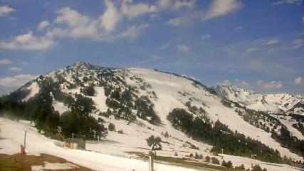 Ax 3 Domaines: Saquet 2000m (ax-ski.com)