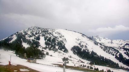 Ax 3 Domaines: Saquet 2000m (ax-ski.com)