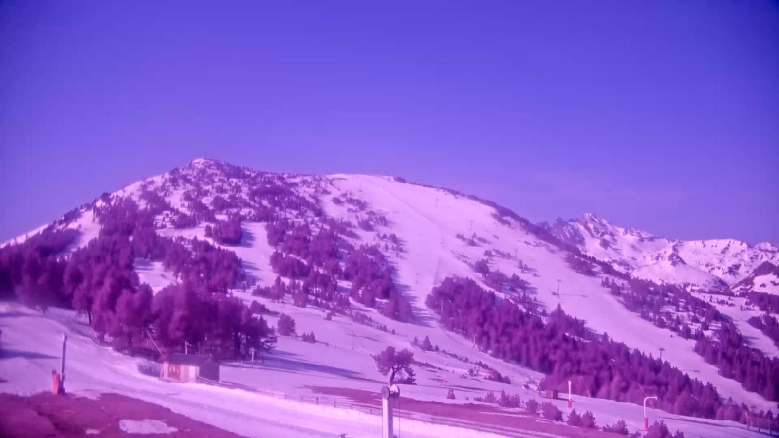 Webcam Ax 3 Domaines: Saquet 2000m