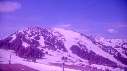 Ax 3 Domaines: Saquet 2000m (ax-ski.com)