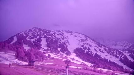 Ax 3 Domaines: Saquet 2000m (ax-ski.com)