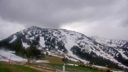 Ax 3 Domaines: Saquet 2000m (ax-ski.com)