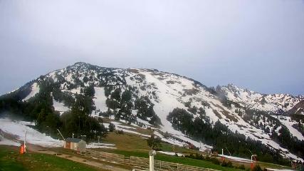 Ax 3 Domaines: Saquet 2000m (ax-ski.com)