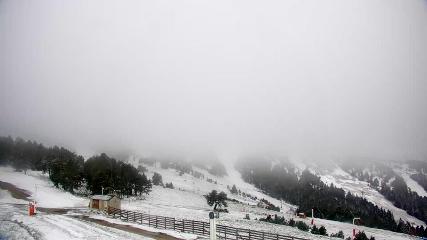 Ax 3 Domaines: Saquet 2000m (ax-ski.com)