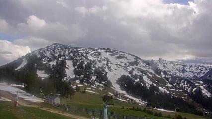 Ax 3 Domaines: Saquet 2000m (ax-ski.com)