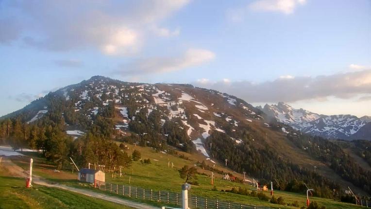 Webcam Ax 3 Domaines: Saquet 2000m