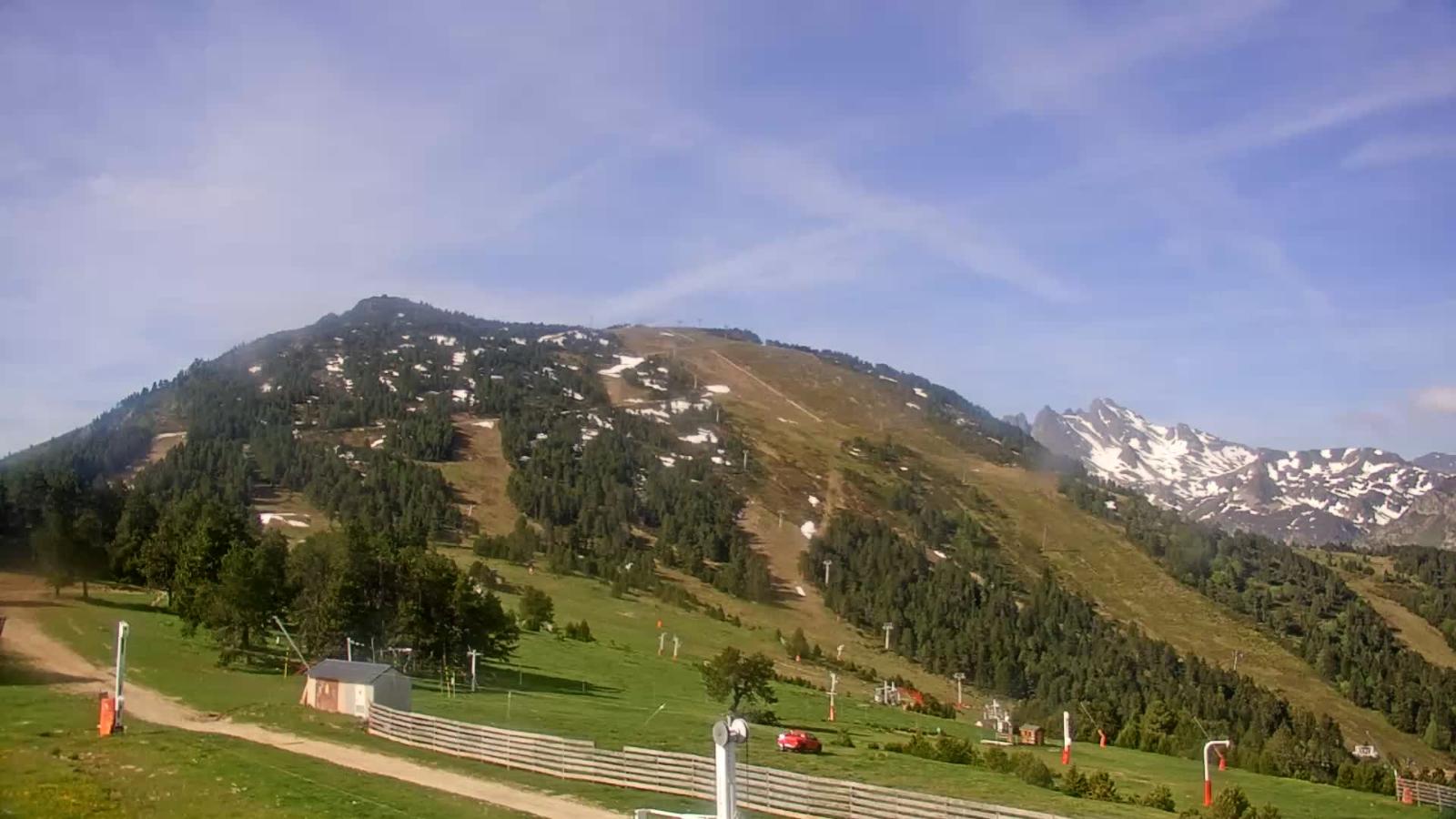 Webcam Ax 3 Domaines: Saquet 2000m