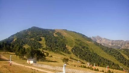 Ax 3 Domaines: Saquet 2000m (ax-ski.com)