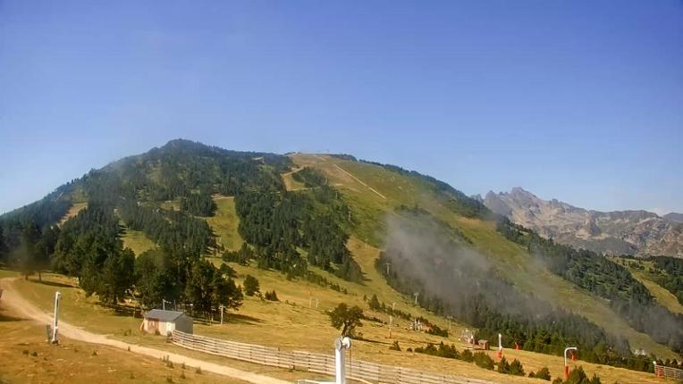 Webcam Ax 3 Domaines: Saquet 2000m