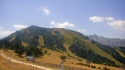Ax 3 Domaines: Saquet 2000m (ax-ski.com)