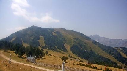 Ax 3 Domaines: Saquet 2000m (ax-ski.com)