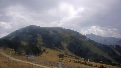 Ax 3 Domaines: Saquet 2000m (ax-ski.com)