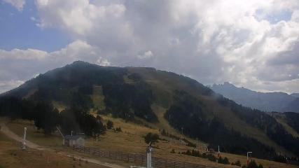 Ax 3 Domaines: Saquet 2000m (ax-ski.com)
