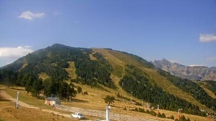 Ax 3 Domaines: Saquet 2000m (ax-ski.com)