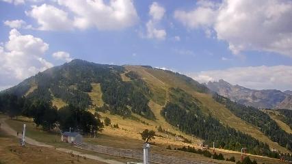 Ax 3 Domaines: Saquet 2000m (ax-ski.com)