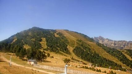 Ax 3 Domaines: Saquet 2000m (ax-ski.com)