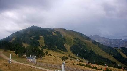 Ax 3 Domaines: Saquet 2000m (ax-ski.com)