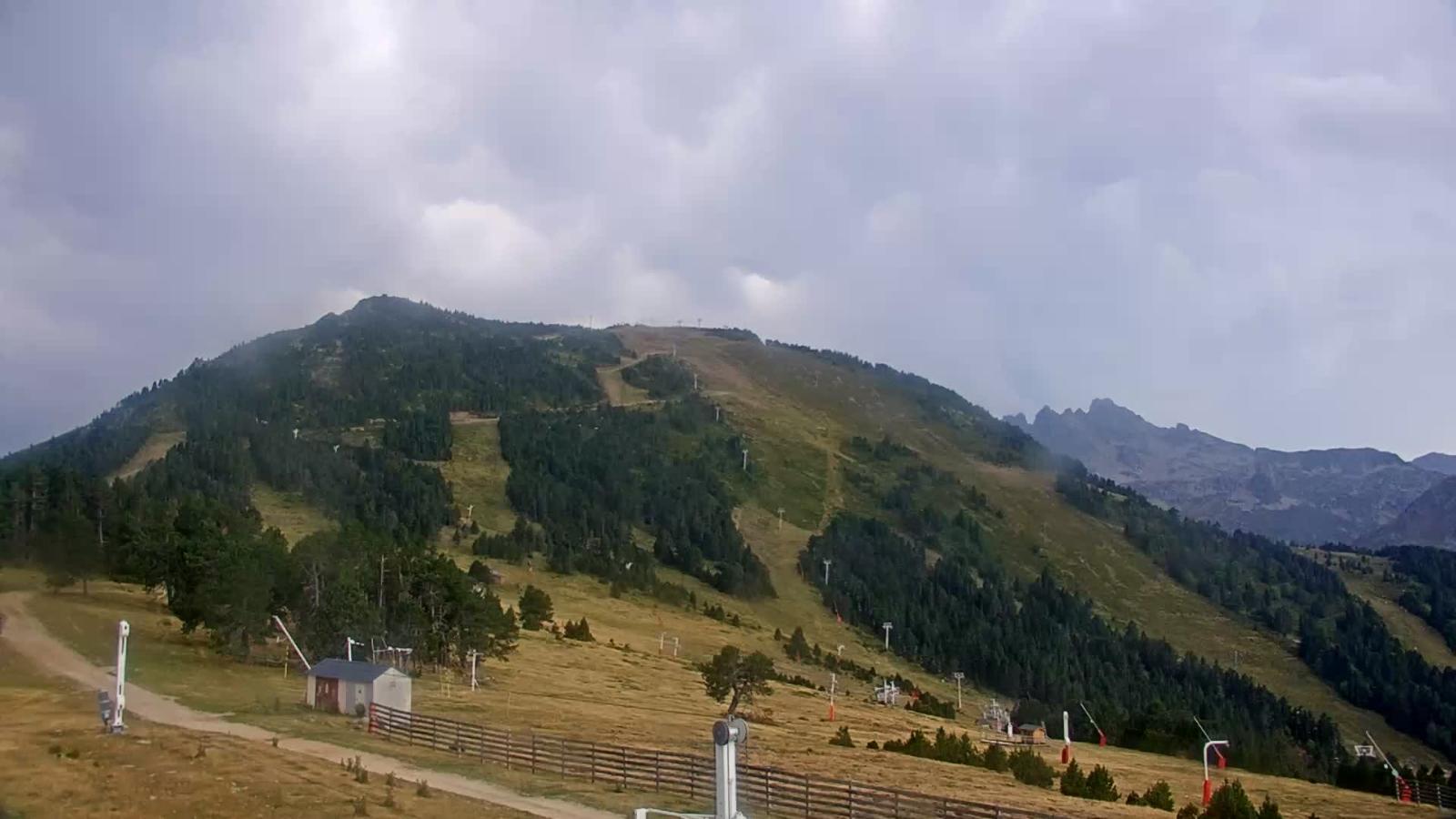 Webcam Ax 3 Domaines: Saquet 2000m