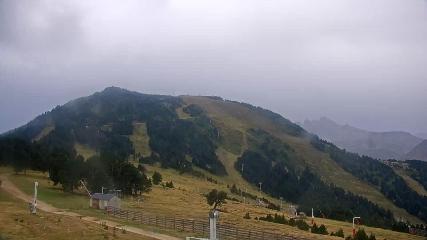 Ax 3 Domaines: Saquet 2000m (ax-ski.com)