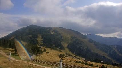 Ax 3 Domaines: Saquet 2000m (ax-ski.com)