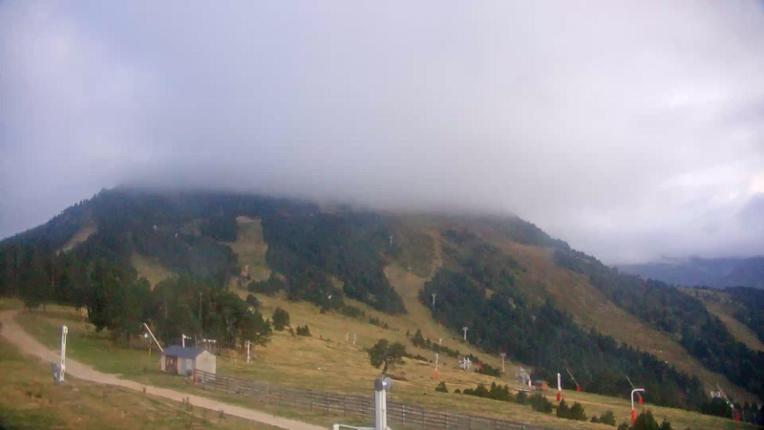 Webcam Ax 3 Domaines: Saquet 2000m