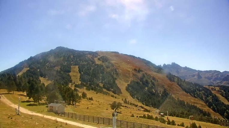 Webcam Ax 3 Domaines: Saquet 2000m