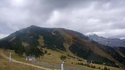 Ax 3 Domaines: Saquet 2000m (ax-ski.com)