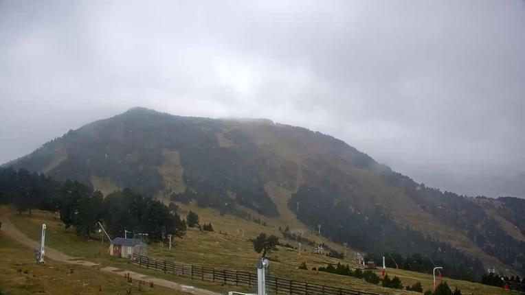 Webcam Ax 3 Domaines: Saquet 2000m