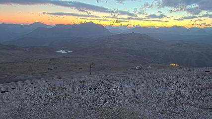 Banff Sunshine Village: Great Divide Cam (skibanff.com)