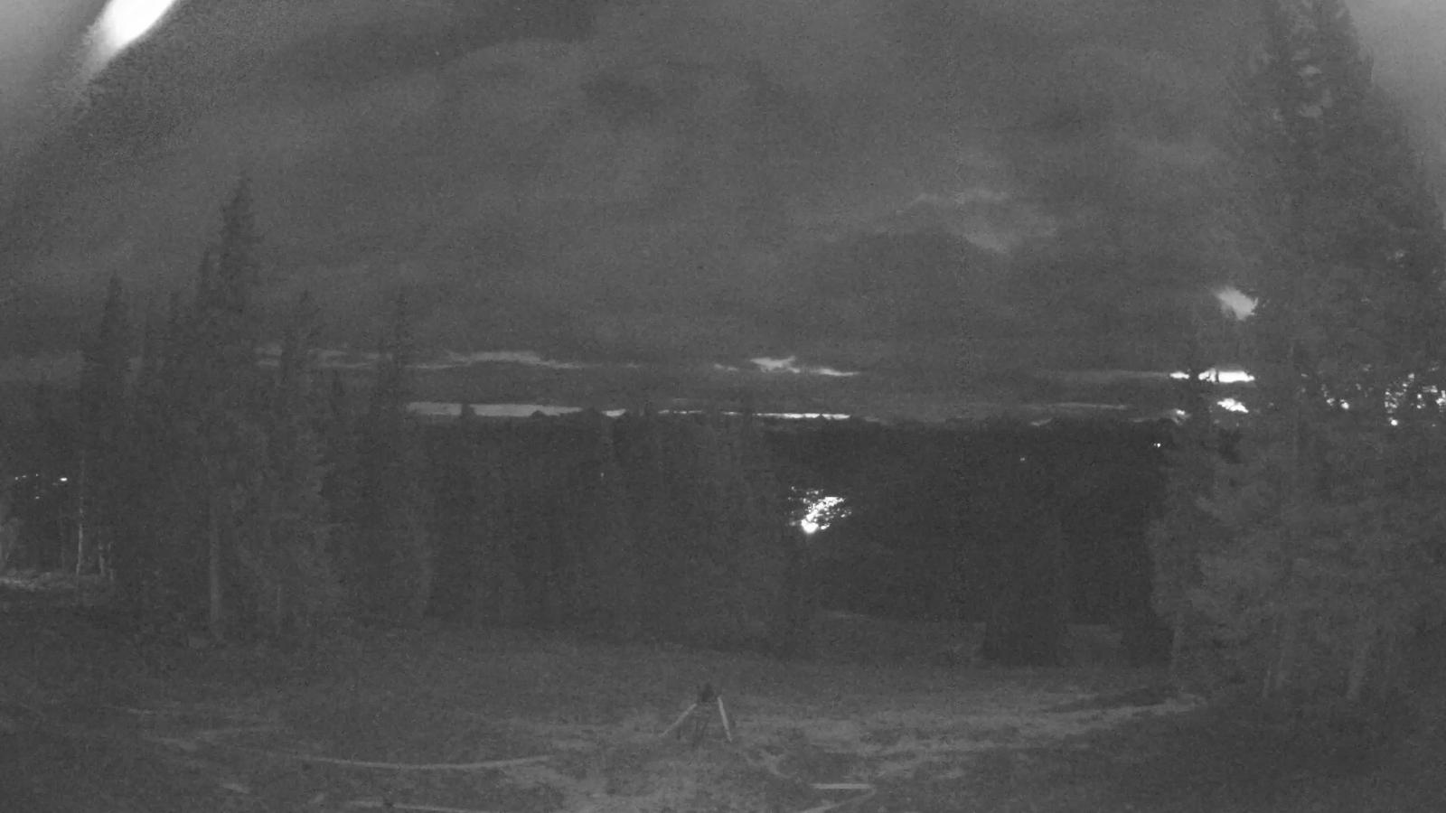 Webcam Beaver Creek: Red buffalo park