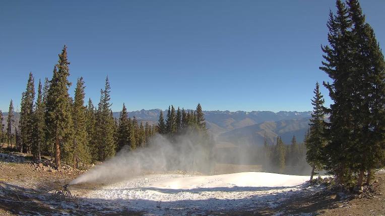 Webcam Beaver Creek: Red buffalo park