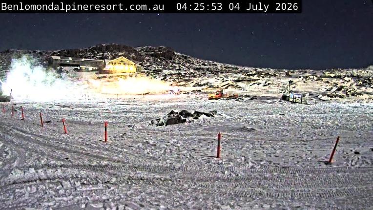 Webcam Ben Lomond:  Toboggan Village Poma
