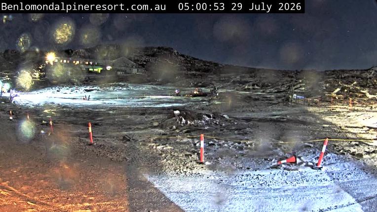 Webcam Ben Lomond:  Toboggan Village Poma