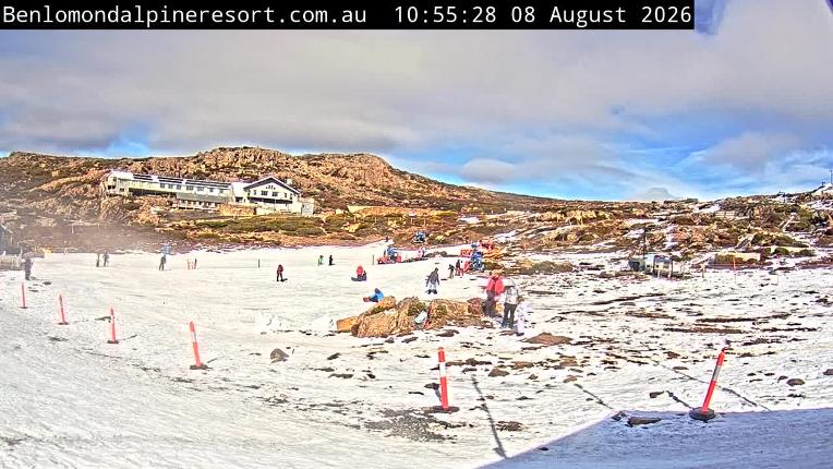Webcam Ben Lomond:  Toboggan Village Poma