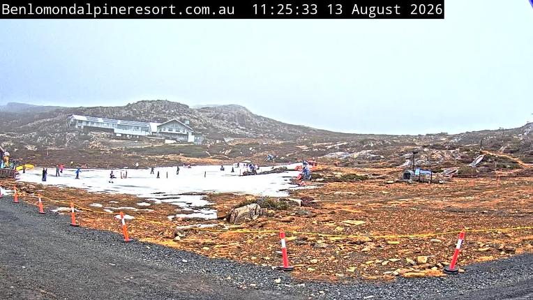 Webcam Ben Lomond:  Toboggan Village Poma