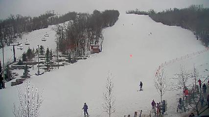 Blue Mountain: Base (bluemountain.ca)