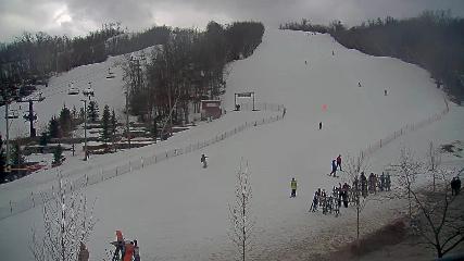 Blue Mountain: Base (bluemountain.ca)