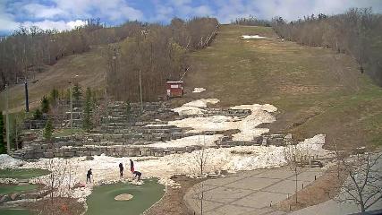 Blue Mountain: Base (bluemountain.ca)