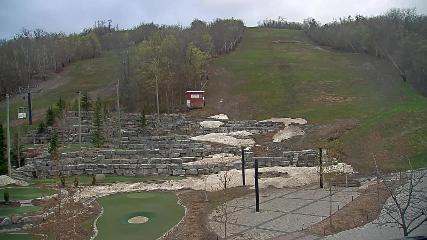 Blue Mountain: Base (bluemountain.ca)