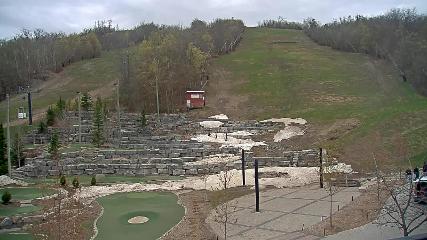 Blue Mountain: Base (bluemountain.ca)