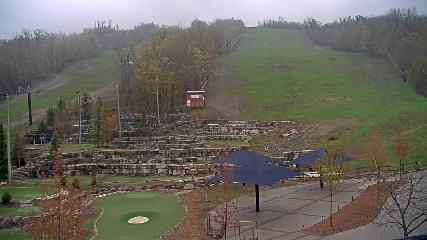 Blue Mountain: Base (bluemountain.ca)