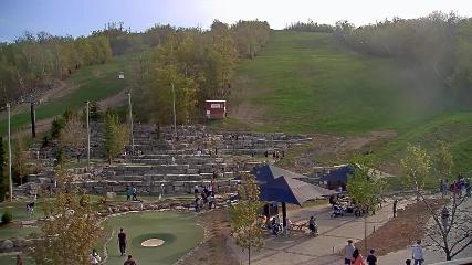 Blue Mountain: Base (bluemountain.ca)