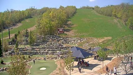Blue Mountain: Base (bluemountain.ca)