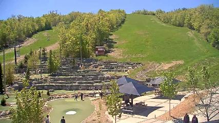 Blue Mountain: Base (bluemountain.ca)