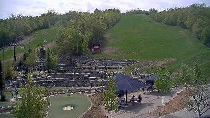 Blue Mountain: Base (bluemountain.ca)