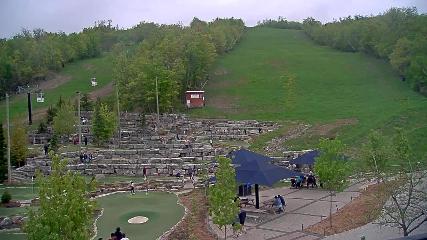Blue Mountain: Base (bluemountain.ca)
