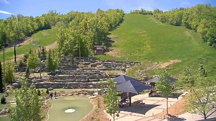 Blue Mountain: Base (bluemountain.ca)
